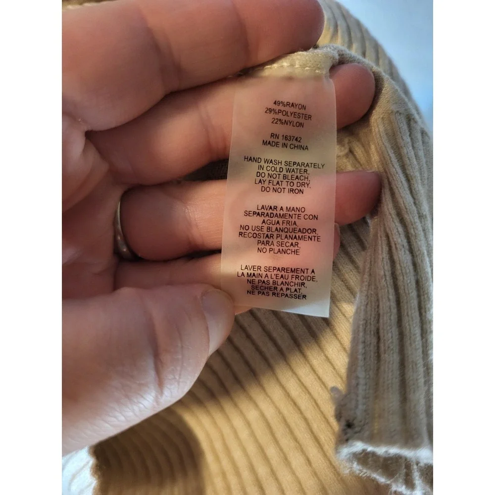 Aaeda Size M Beige Embroidered Collared Button Down Cardigan - Picture 8 of 8